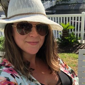 Meet your Posher, Britteny